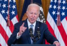 Presiden Amerika Joe Biden Mendadak Melantur, Staf Berhentikan Konferensi