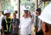 Menteri Basuki Memantau Progres Renovasi Rumah Adat Betang di Kalimantan Barat, Targetkan Rampung November 2023