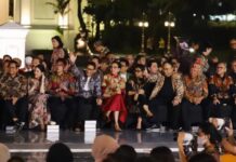 Menkominfo Dorong Masyarakat untuk Melestarikan Batik Indonesia dengan Dukungan Teknologi Digital