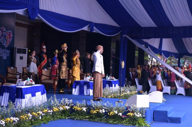 Upacara peringatan Hari Guru Nasional (HGN) tahun 2023 di Kantor Kemendikbudristek, Senayan, Jakarta, Sabtu (25/11/2023)