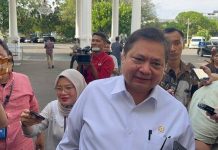 Airlangga Bantah Mundur dari Kabinet, Sebut Kabar Hoaks Airlangga Hartarto menyatakan tidak mundur dari kabinet (Foto: Istimewa)