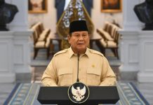 Presiden Prabowo Resmi Sahkan Revisi UU TNI Presiden Prabowo Subianto secara resmi telah menandatangani pengesahan revisi Undang-Undang Tentara Nasional Indonesia (UU TNI), menjadikannya sebagai undang-undang yang berlaku.