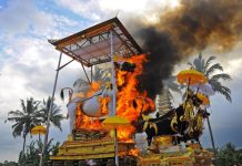 Upacara Ngaben (Foto: Ist)