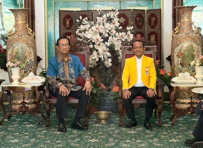 Ketua Umum Partai Golkar Bahlil Lahadalia kala bertemu dengan Gubernur DIY dan sekaligus Raja Kasultanan Ngayogyakarta Hadiningrat, Sri Sultan Hamengku Buwono X, di Keraton Kilen, Minggu (18/5/2025) siang (Foto: Ist) Ketua Umum Partai Golkar Bahlil Lahadalia kala bertemu dengan Gubernur DIY dan sekaligus Raja Kasultanan Ngayogyakarta Hadiningrat, Sri Sultan Hamengku Buwono X, di Keraton Kilen, Minggu (18/5/2025) siang (Foto: Ist)