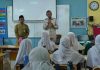 Wakil Bupati Bantul Aris Suharyanta meninjau langsung pelaksanaan ASPD hari pertama di SD Unggulan ‘Aisyiyah Bantul. Senin (19/5/2025). (Foto: Humas Pemkab Bantul)