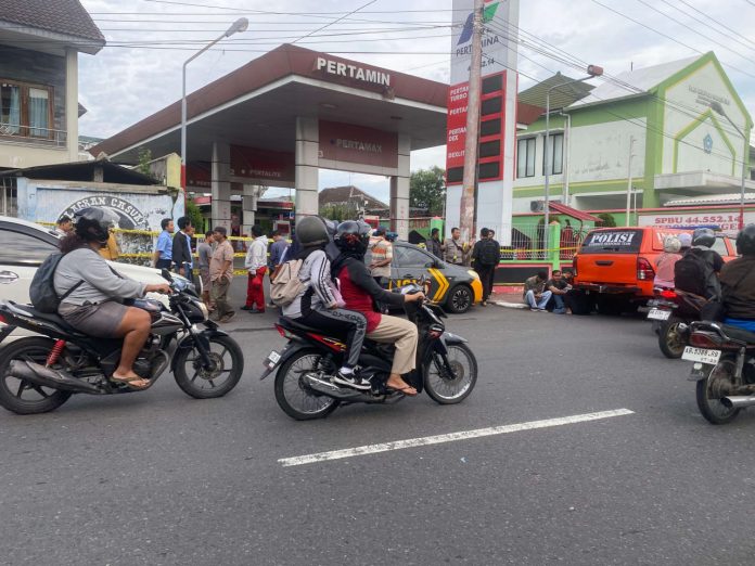 Kondisi SPBU di Gedongtengen Yogyakarta yang mengalami kebakaran, Pertamina menyebut operasional di SPBU tersebut dihentikan sementara sambil menunggu penyelidikan dari pihak berwenang (Foto: Ist)