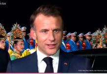 Presiden Prancis Emmanuel Macron memberikan keterangan pers kepada wartawan setibanya di Lanud Halim Perdanakusuma, Selasa (27/5/2025) malam (Foto: YouTube Setpres RI)