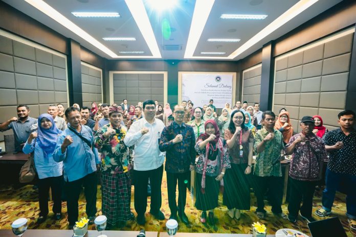 Sekda DIY, Beny Suharsono dalam acara Pemberdayaan Pelaku Usaha Daerah/UMKM/Masyarakat yang digelar di Eastparc Hotel, Sleman, pada Selasa (27/5/2025), oleh Badan Gizi Nasional. (Foto: Humas Pemda DIY) Sekda DIY, Beny Suharsono dalam acara Pemberdayaan Pelaku Usaha Daerah/UMKM/Masyarakat yang digelar di Eastparc Hotel, Sleman, pada Selasa (27/5/2025), oleh Badan Gizi Nasional. (Foto: Humas Pemda DIY)