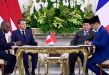 Sebanyak 21 dokumen kesepakatan ditandatangani, ditunjukkan, dan diumumkan di hadapan Presiden Republik Indonesia Prabowo Subianto dan Presiden Emmanuel Macron di Istana Merdeka, Jakarta, pada Rabu, 28 Mei 2025. Foto: BPMI Setpres/Muchlis Jr