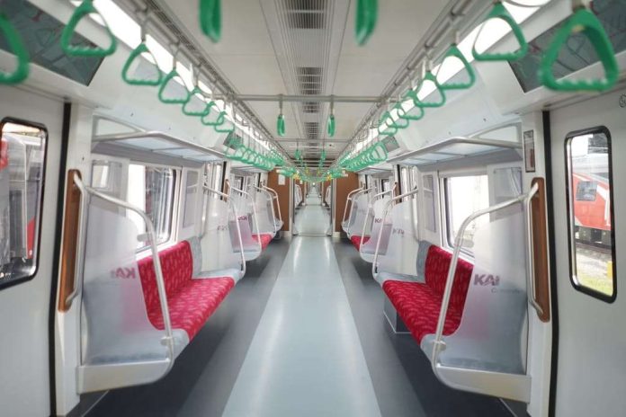 Interior KRL seri CLI-125 (Foto: Ist)