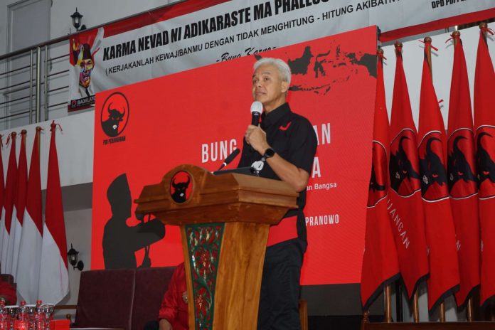 Ganjar Pranowo saat menjadi keynote Speech Talkshow Bung Karno dan Generasi Muda di Kantor DPD PDI P DIY Kota Yogyakarta. (Foto: Tim Media Ganjar Pranowo) Ganjar Pranowo saat menjadi keynote Speech Talkshow Bung Karno dan Generasi Muda di Kantor DPD PDI P DIY Kota Yogyakarta. (Foto: Tim Media Ganjar Pranowo)