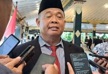 Bupati Sleman Harda Kiswaya menyebut sejumlah temuan kasus, dalam realisasi program WiFi Gratis Padukuhan di Bumi Sembada. (Foto: Tim Media Bupati Sleman)
