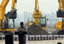 Prabowo Akui Peran Jokowi dalam Proyek Hilirisasi Industri Baterai Presiden Prabowo Subianto ketika memberi sambutan di acara peresmian groundbreaking ekosistem Industri baterai kendaraan listrik di Karawang, Minggu (29/6/2025). (Foto: RRI)