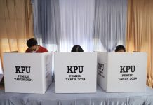 MK Putuskan Pemilu Nasional dan Daerah Dipisah, Pertimbangkan Beban Penyelenggaraan Ilustrasi Kotak Suara saat Pemilu (Foto: Istimewa)