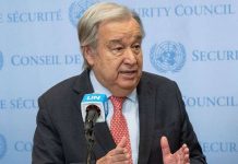 Sekretaris Jenderal, António Guterres, berbicara kepada pers di Markas Besar PBB, di New York (Foto: PBB/Eskinder Debebe)