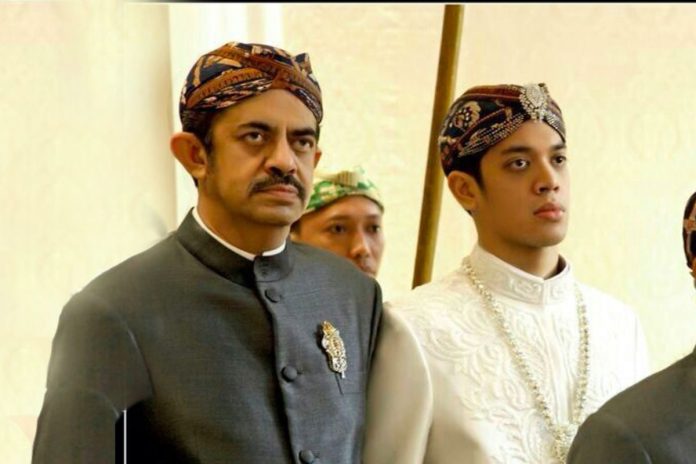 Muhammad Kerry Adrianto dan ayahnya Riza Chalid dalam kasus korupsi minyak mentah Pertamina (Foto: Istimewa) Muhammad Kerry Adrianto dan ayahnya Riza Chalid dalam kasus korupsi minyak mentah Pertamina (Foto: Istimewa)