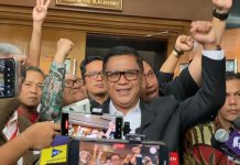Sekretaris Jenderal (Sekjen) PDI-P, Hasto Kristiyanto meminta pengurus, anggota dan simpatisan partai banteng tetap tenang usai dirinya dituntut 7 tahun penjara oleh jaksa penuntut umum Komisi Pemberantasan Korupsi (KPK) di Pengadilan Tipikor Jakarta Pusat, Kamis (3/7/2025) - Foto: Istimewa