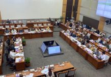 Suasana rapat pembahasan RUU tentang Penyelenggaraan Ibadah Haji dan Umrah antara Komisi VIII DPR RI bersama Perwakilan Pemerintah, Jumat (22/8/2025) di Gedung DPR RI. (Foto: Istimewa)