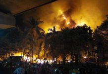 Tiga Tewas dalam Kebakaran Gedung DPRD Makassar Demo di DPRD Makassar (Foto: Istimewa)