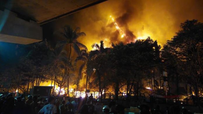 Demo di DPRD Makassar (Foto: Istimewa)