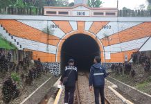 Usia 110 Tahun, Dua Terowongan Kereta Api Bersejarah di Jember Akan Direvitalisasi Terowongan Mrawan, jalur rel kereta api dekat Stasiun Mrawan Desa Sidomulyo Kecamatan Silo Kabupaten Jember (Foto: Kompas)