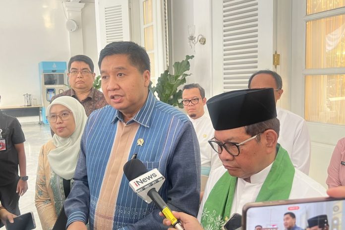 Menteri Perumahan dan Permukiman Maruar Sirait mengunjungi Gubernur DKI Jakarta Pramono Anung di Balai Kota Jakarta, Jumat (8/8/2025). Foto: Istimewa)