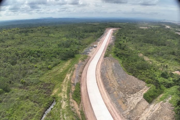 Jalan Nasional Simpang Perdau-Batu Ampar, Kalimantan Timur(WIKA)