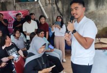 Ketua Umum PSI Kaesang Pangarep saat menyapa warga di wilayah Cipinang Muara, Selasa (14/7/2025). (Foto: Istimewa)