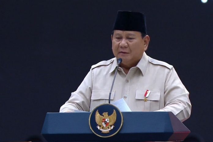 Presiden Republik Indonesia Prabowo Subianto saat sambutan Kongres PSI 2025 di Edutorium Universitas Muhammadiyah (UMS), pada Minggu (20/7/2015).