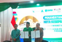 GP Ansor Gandeng Indomaret dan Bank Mandiri Kembangkan Ritel Ketua Umum Pimpinan Pusat Gerakan Pemuda (GP) Ansor Addin Jauharudin dan Presiden Direktur PT. Indomarco Prismatama (Indomaret) Sinarman Jonatan saat menandatangani nota kesepahaman bisnis ritel di Kantor Pusat GP Ansor, Jakarta, Selasa (22/7/2025)