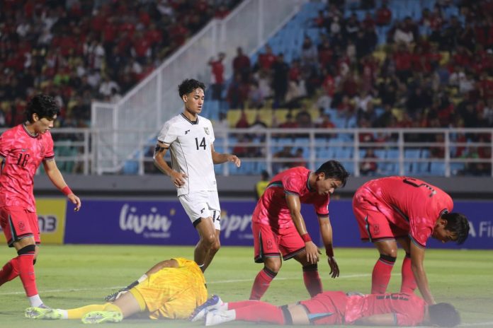 Rafael Struick (14) beraksi dalam laga Grup J Kualifikasi Piala Asia U23 2026 antara Timnas U23 Indonesia vs Korea Selatan di Gelora Delta, Sidoarjo, 9 September 2025. (Foto: Istimewa) Rafael Struick (14) beraksi dalam laga Grup J Kualifikasi Piala Asia U23 2026 antara Timnas U23 Indonesia vs Korea Selatan di Gelora Delta, Sidoarjo, 9 September 2025. (Foto: Istimewa)