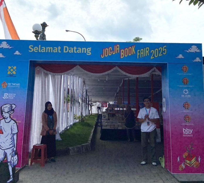 Jogja Book Fair 2025 menyajikan buku murah dan original untuk mendorong literasi (Foto: RRI)