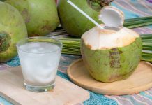 Ilustrasi air kelapa (Foto: Istimewa)