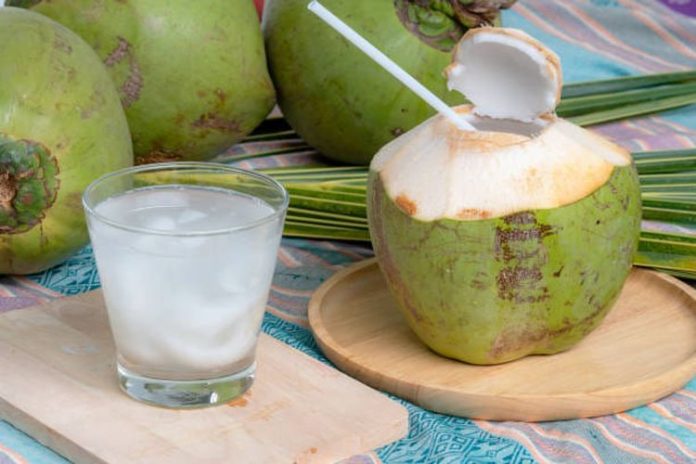 Ilustrasi air kelapa (Foto: Istimewa)