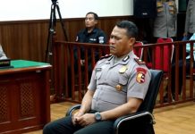 Komandan Batalyon (Danyon) Resimen IV Korps Brimob (Korbrimob) Polri, Kompol Cosmas Kaju Gae atau Kompol K, dijatuhi hukuman Pemberhentian Dengan Tidak Hormat (PTDH) (Foto: Istimewa)