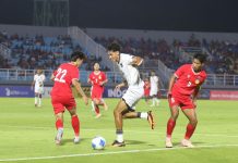 Aksi penyerang Timnas U23 Indonesia, Rafael Struick, pada laga kontra Laos di ajang Kualifikasi Piala Asia U23 2026 di Stadion Gelora Delta Sidoarjo pada Rabu (3/9/2025).