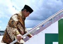 Presiden Prabowo Subianto bertolak kembali ke Jakarta usai menghadiri sekaligus membuka Sidang Tanwir dan Resepsi Milad ke-112 Muhammadiyah di Kupang, Nusa Tenggara Timur (NTT), Rabu (4/12/2024).(Dok. Biro Pers Sekretariat Presiden)