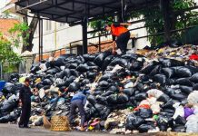 Kondisi depo Kotabaru dengan tumpukan sampah yang menggunung. (Foto: Istimewa)