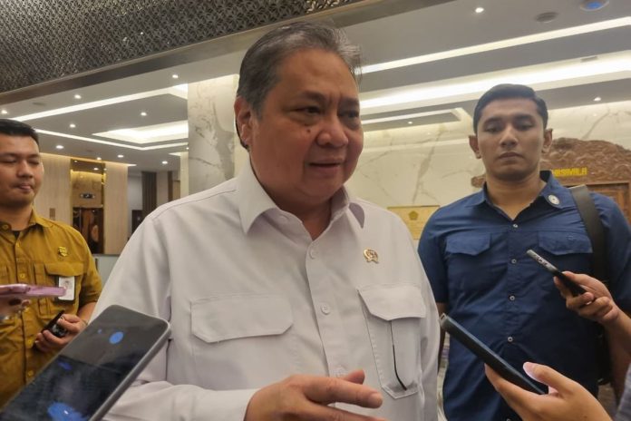 Menteri Koordinator Bidang Perekonomian Airlangga Hartarto saat ditemui di kantornya, Jakarta, Selasa (16/9/2025)